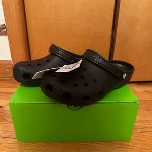 BRAND NEW CROCS SIZE 8 MEN / SIZE 10 WOMEN